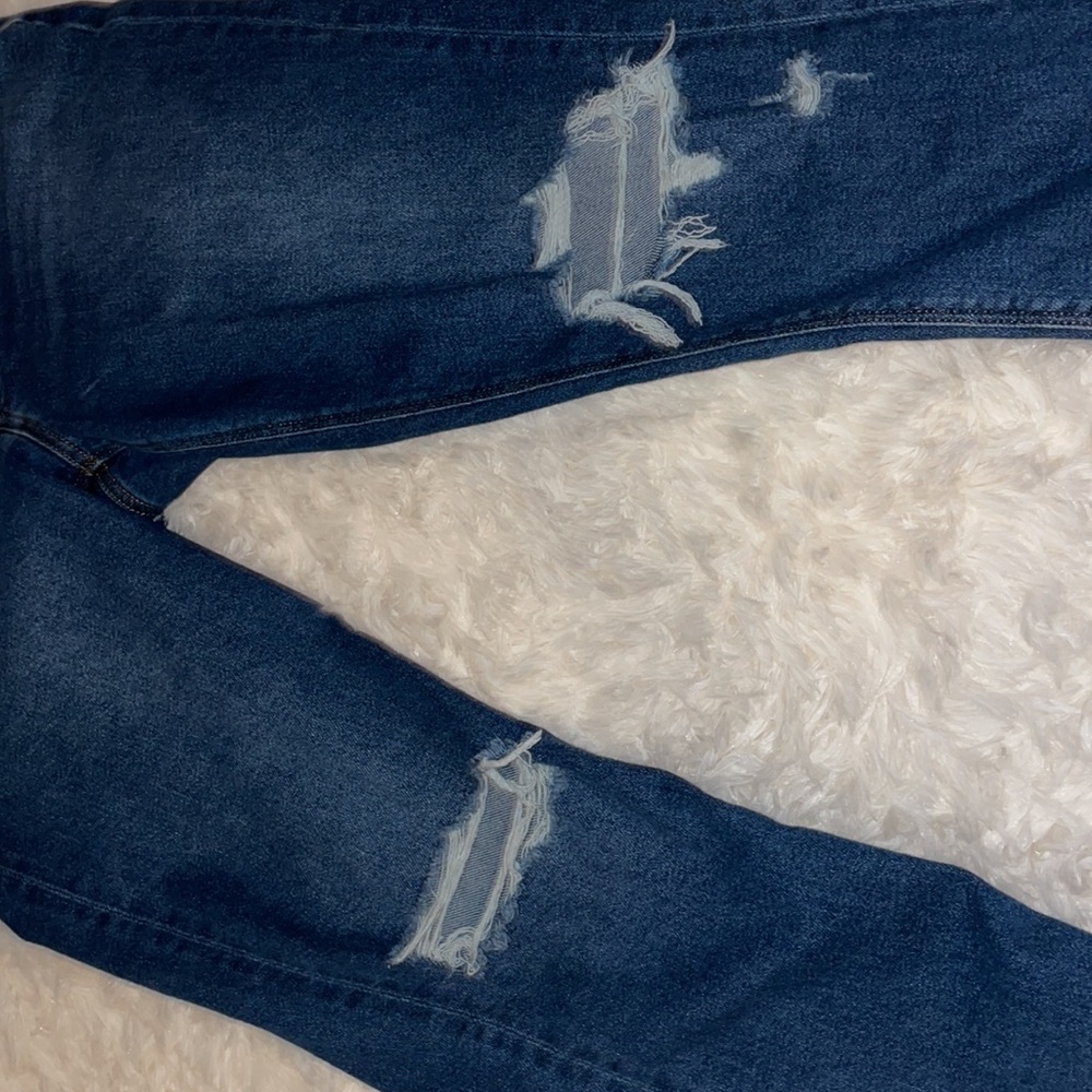 Jeans - Picture 2 of 3